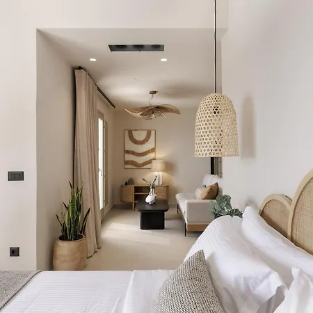 Morfes Luxury By Caldera Апартаменты Фиростефани