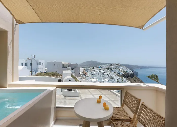 Morfes Luxury By Caldera Фиростефани