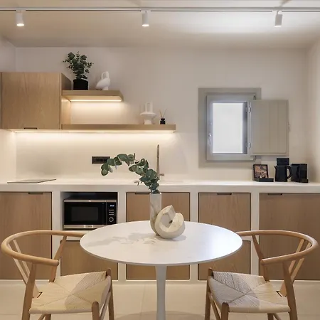 Morfes Luxury By Caldera アパート フィロステファニ