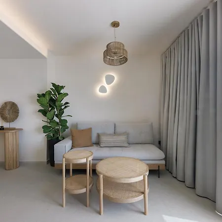 Morfes Luxury By Caldera フィロステファニ